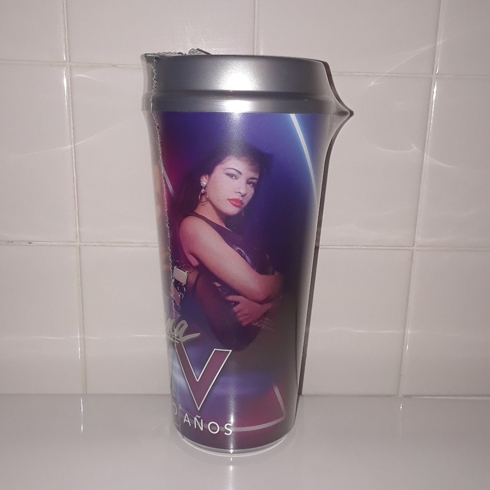 !! LAST SET !! NEW 2020 SELENA QUINTANILLA CUPS - Picture 10 of 13